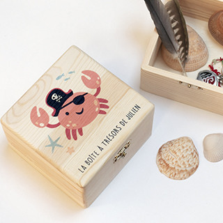 Boîte à souvenirs en bois personnalisée